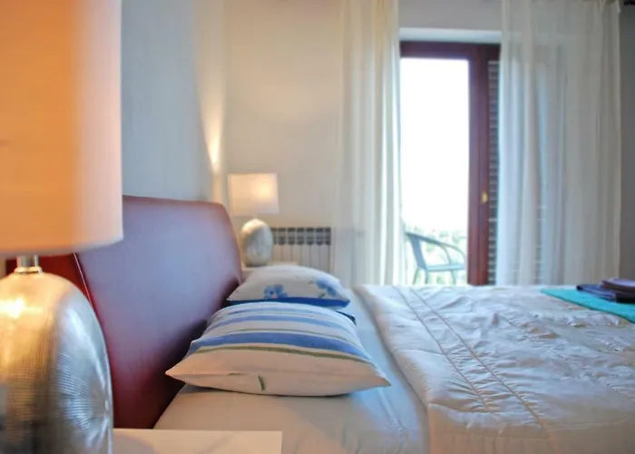 Spacious Apartment In Quiet Surrounding
