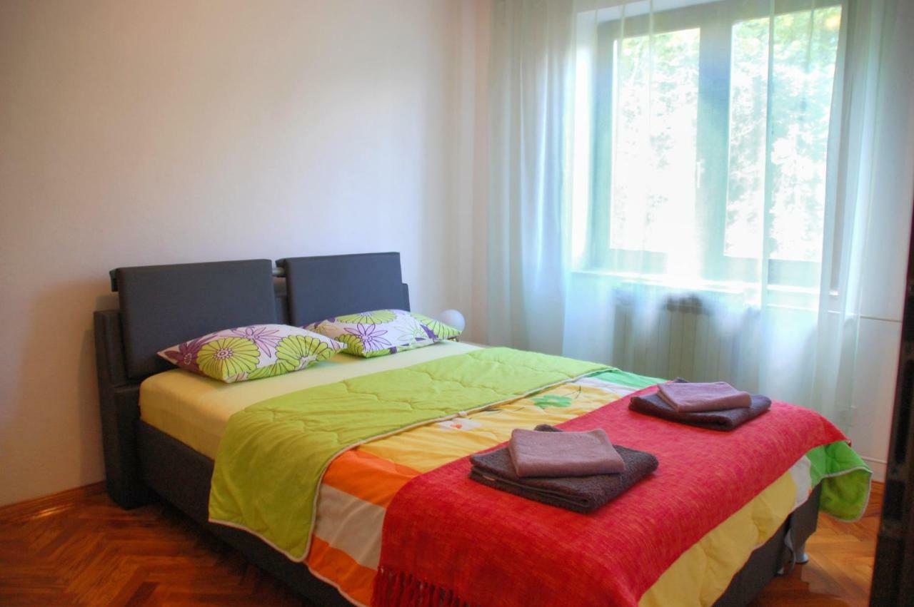 Apartament Spacious In Quiet Surrounding