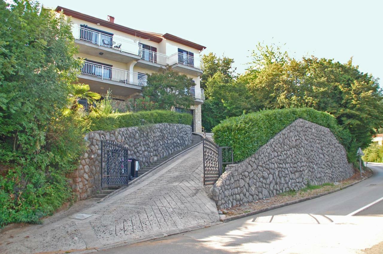 Spacious In Quiet Surrounding